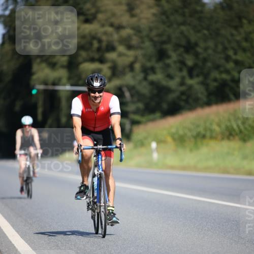 01.09.2024 - 17. Tribühne Triathlon H.Heesch http://msf.ph/oto/6949621 01.09.2024 12:08:43 Radfahren 585, 594, 630, 638, 713 meine-sportfotos.de
