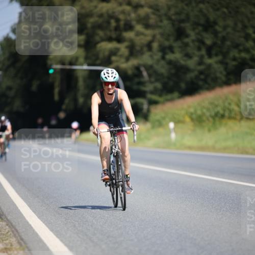 01.09.2024 - 17. Tribühne Triathlon H.Heesch http://msf.ph/oto/6949633 01.09.2024 12:08:45 Radfahren 585, 594, 630, 638, 662, 713 meine-sportfotos.de