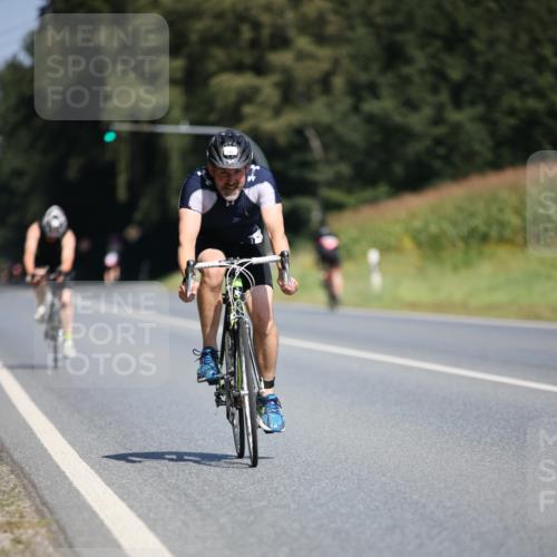 01.09.2024 - 17. Tribühne Triathlon H.Heesch http://msf.ph/oto/6949669 01.09.2024 12:08:51 Radfahren 585, 594, 630, 662 meine-sportfotos.de