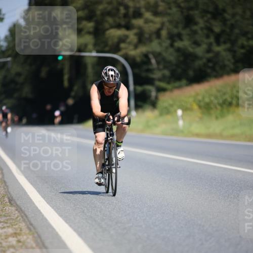 01.09.2024 - 17. Tribühne Triathlon H.Heesch http://msf.ph/oto/6949679 01.09.2024 12:08:53 Radfahren 585, 630, 662, 683 meine-sportfotos.de