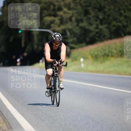 01.09.2024 - 17. Tribühne Triathlon H.Heesch http://msf.ph/oto/6949685 01.09.2024 12:08:53 Radfahren 585, 630, 662, 683 meine-sportfotos.de