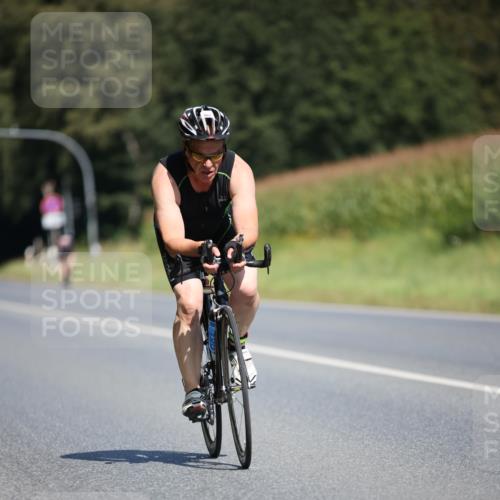01.09.2024 - 17. Tribühne Triathlon H.Heesch http://msf.ph/oto/6949696 01.09.2024 12:08:53 Radfahren 585, 630, 662, 683 meine-sportfotos.de