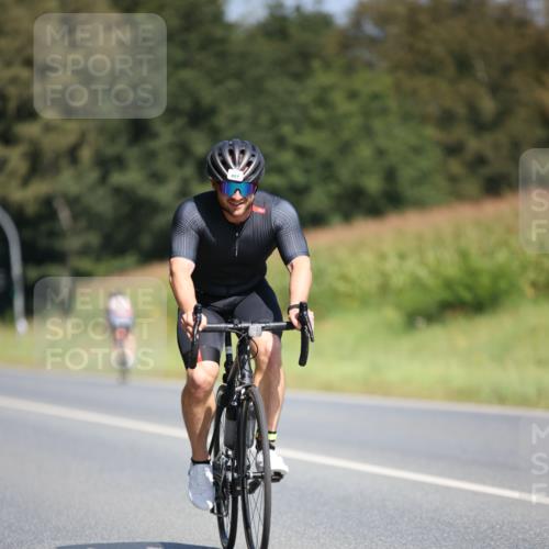 01.09.2024 - 17. Tribühne Triathlon H.Heesch http://msf.ph/oto/6949722 01.09.2024 12:09:02 Radfahren 600, 612, 622, 664, 683 meine-sportfotos.de