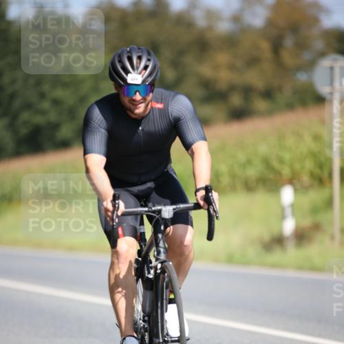 01.09.2024 - 17. Tribühne Triathlon H.Heesch http://msf.ph/oto/6949732 01.09.2024 12:09:02 Radfahren 600, 612, 622, 664, 683 meine-sportfotos.de
