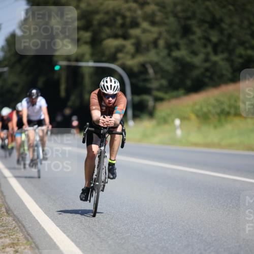 01.09.2024 - 17. Tribühne Triathlon H.Heesch http://msf.ph/oto/6949738 01.09.2024 12:09:06 Radfahren 600, 612, 616, 622, 654, 664, 706 meine-sportfotos.de