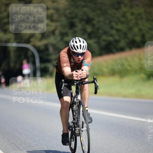 01.09.2024 - 17. Tribühne Triathlon H.Heesch http://msf.ph/oto/6949752 01.09.2024 12:09:07 Radfahren 600, 612, 616, 622, 654, 664, 706 meine-sportfotos.de
