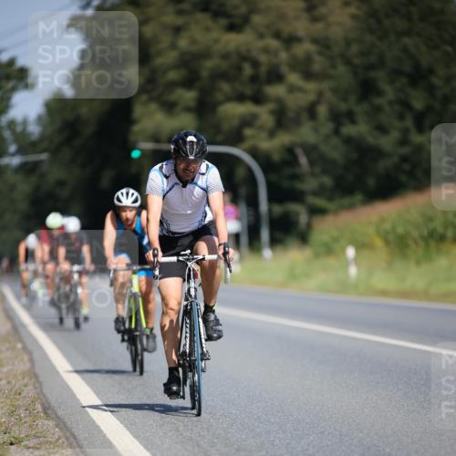 01.09.2024 - 17. Tribühne Triathlon H.Heesch http://msf.ph/oto/6949756 01.09.2024 12:09:08 Radfahren 177, 600, 612, 616, 622, 654, 664, 706 meine-sportfotos.de