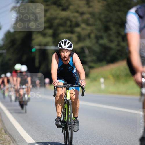 01.09.2024 - 17. Tribühne Triathlon H.Heesch http://msf.ph/oto/6949775 01.09.2024 12:09:09 Radfahren 177, 600, 612, 616, 622, 654, 664, 706 meine-sportfotos.de