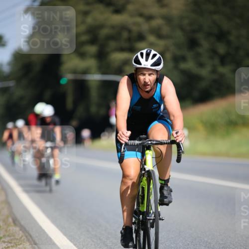01.09.2024 - 17. Tribühne Triathlon H.Heesch http://msf.ph/oto/6949779 01.09.2024 12:09:10 Radfahren 177, 600, 616, 622, 654, 664, 706 meine-sportfotos.de