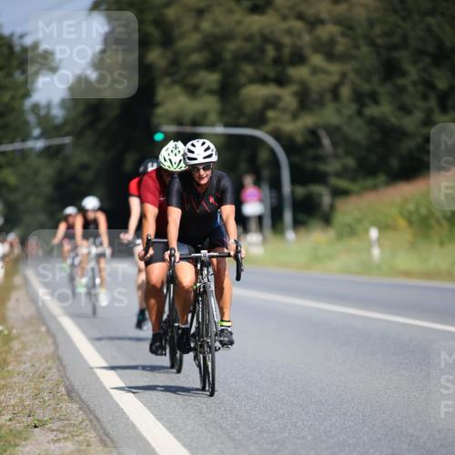 01.09.2024 - 17. Tribühne Triathlon H.Heesch http://msf.ph/oto/6949789 01.09.2024 12:09:11 Radfahren 177, 600, 616, 622, 654, 664, 706 meine-sportfotos.de