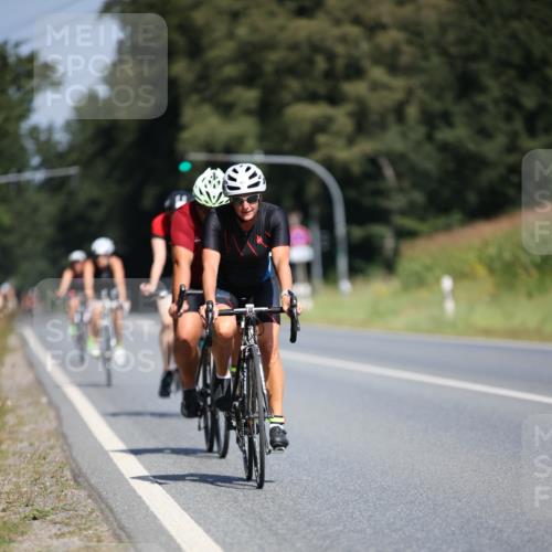 01.09.2024 - 17. Tribühne Triathlon H.Heesch http://msf.ph/oto/6949791 01.09.2024 12:09:11 Radfahren 177, 600, 616, 622, 654, 664, 706 meine-sportfotos.de