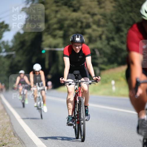 01.09.2024 - 17. Tribühne Triathlon H.Heesch http://msf.ph/oto/6949802 01.09.2024 12:09:13 Radfahren 177, 616, 622, 654, 706 meine-sportfotos.de