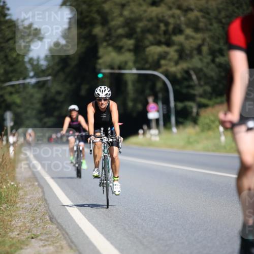 01.09.2024 - 17. Tribühne Triathlon H.Heesch http://msf.ph/oto/6949804 01.09.2024 12:09:14 Radfahren 177, 616, 622, 654, 706 meine-sportfotos.de