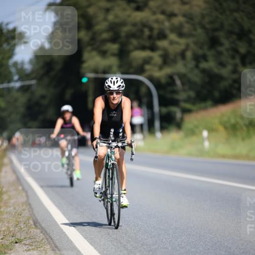 01.09.2024 - 17. Tribühne Triathlon H.Heesch http://msf.ph/oto/6949822 01.09.2024 12:09:14 Radfahren 177, 616, 622, 654, 706 meine-sportfotos.de