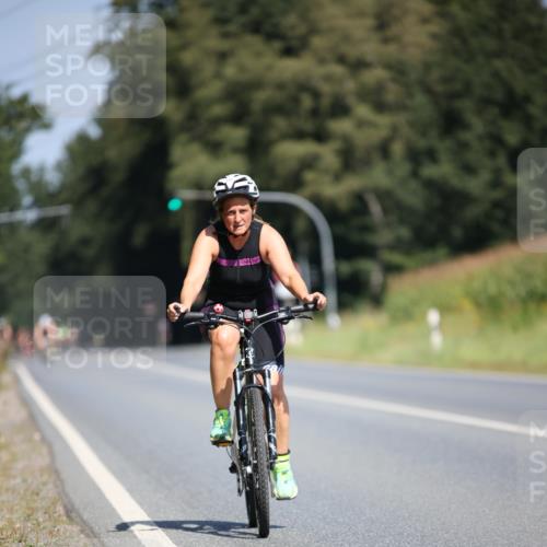 01.09.2024 - 17. Tribühne Triathlon H.Heesch http://msf.ph/oto/6949833 01.09.2024 12:09:17 Radfahren 177, 706 meine-sportfotos.de