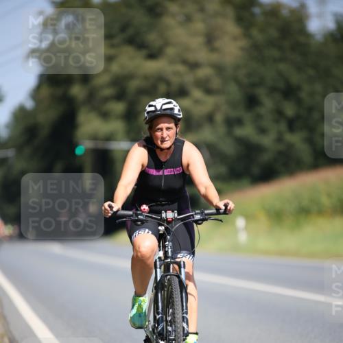 01.09.2024 - 17. Tribühne Triathlon H.Heesch http://msf.ph/oto/6949851 01.09.2024 12:09:18 Radfahren 177, 706 meine-sportfotos.de