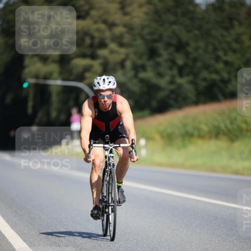 01.09.2024 - 17. Tribühne Triathlon H.Heesch http://msf.ph/oto/6949871 01.09.2024 12:09:29 Radfahren 565, 566, 650 meine-sportfotos.de