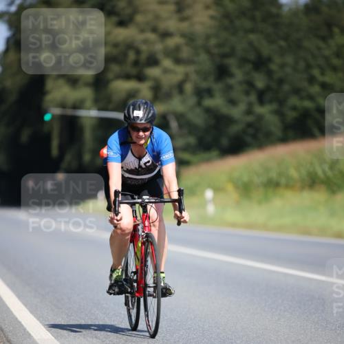 01.09.2024 - 17. Tribühne Triathlon H.Heesch http://msf.ph/oto/6949916 01.09.2024 12:09:37 Radfahren 565, 566, 598, 653, 692 meine-sportfotos.de