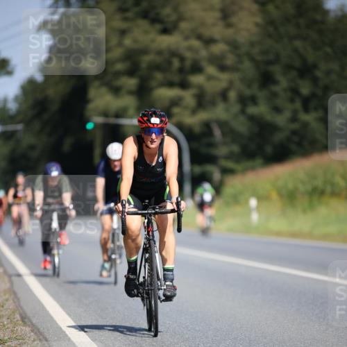01.09.2024 - 17. Tribühne Triathlon H.Heesch http://msf.ph/oto/6949994 01.09.2024 12:10:02 Radfahren 402, 440, 515, 536, 608, 666, 667, 669, 670, 675 meine-sportfotos.de
