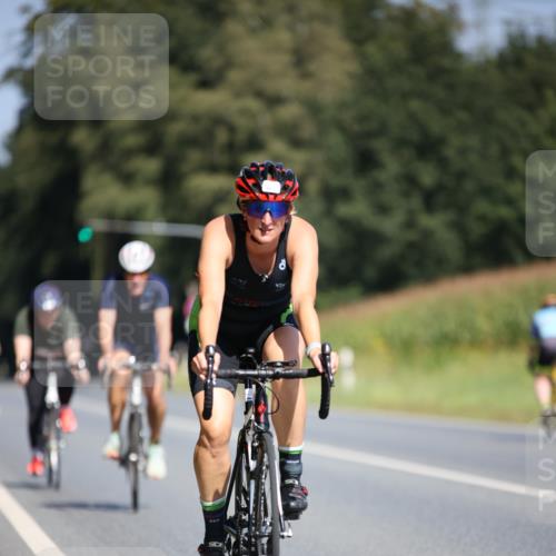 01.09.2024 - 17. Tribühne Triathlon H.Heesch http://msf.ph/oto/6950008 01.09.2024 12:10:03 Radfahren 402, 440, 515, 536, 608, 666, 667, 669, 670, 675 meine-sportfotos.de