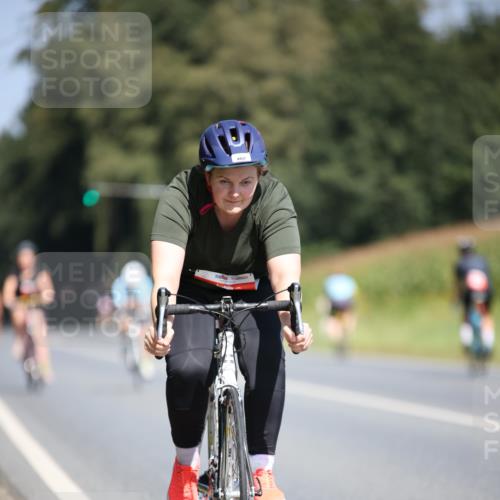 01.09.2024 - 17. Tribühne Triathlon H.Heesch http://msf.ph/oto/6950044 01.09.2024 12:10:06 Radfahren 402, 440, 515, 556, 573, 608, 666, 669, 670, 675 meine-sportfotos.de