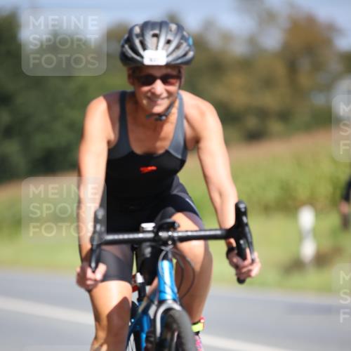 01.09.2024 - 17. Tribühne Triathlon H.Heesch http://msf.ph/oto/6950141 01.09.2024 12:10:19 Radfahren 631 meine-sportfotos.de