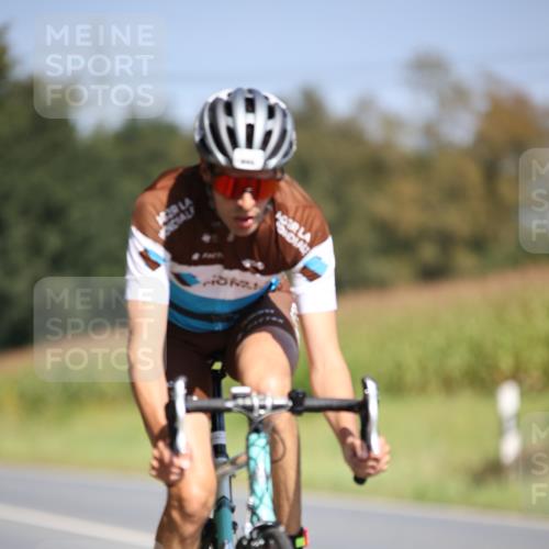 01.09.2024 - 17. Tribühne Triathlon H.Heesch http://msf.ph/oto/6950155 01.09.2024 12:10:31 Radfahren 460, 574, 624, 644 meine-sportfotos.de