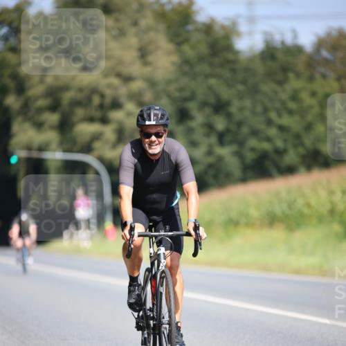 01.09.2024 - 17. Tribühne Triathlon H.Heesch http://msf.ph/oto/6950172 01.09.2024 12:10:38 Radfahren 460, 570, 574, 590, 623, 624, 709 meine-sportfotos.de