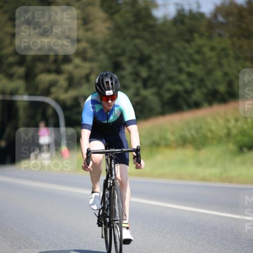 01.09.2024 - 17. Tribühne Triathlon H.Heesch http://msf.ph/oto/6950200 01.09.2024 12:10:44 Radfahren 570, 590, 623, 709 meine-sportfotos.de