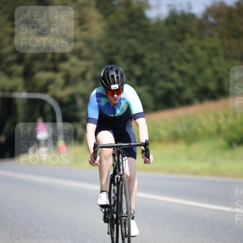 01.09.2024 - 17. Tribühne Triathlon H.Heesch http://msf.ph/oto/6950204 01.09.2024 12:10:44 Radfahren 570, 590, 623, 709 meine-sportfotos.de