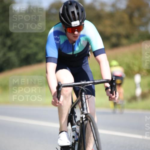 01.09.2024 - 17. Tribühne Triathlon H.Heesch http://msf.ph/oto/6950218 01.09.2024 12:10:44 Radfahren 570, 590, 623, 709 meine-sportfotos.de
