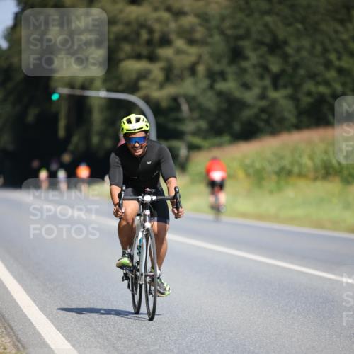 01.09.2024 - 17. Tribühne Triathlon H.Heesch http://msf.ph/oto/6950241 01.09.2024 12:11:06 Radfahren 586, 591, 651, 685 meine-sportfotos.de