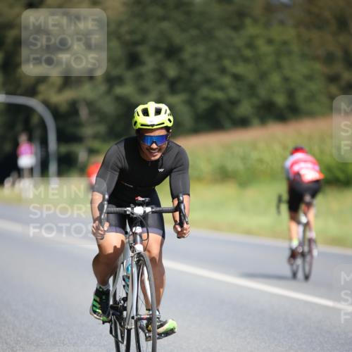 01.09.2024 - 17. Tribühne Triathlon H.Heesch http://msf.ph/oto/6950255 01.09.2024 12:11:07 Radfahren 586, 591, 651, 685 meine-sportfotos.de