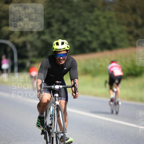 01.09.2024 - 17. Tribühne Triathlon H.Heesch http://msf.ph/oto/6950257 01.09.2024 12:11:07 Radfahren 586, 591, 651, 685 meine-sportfotos.de