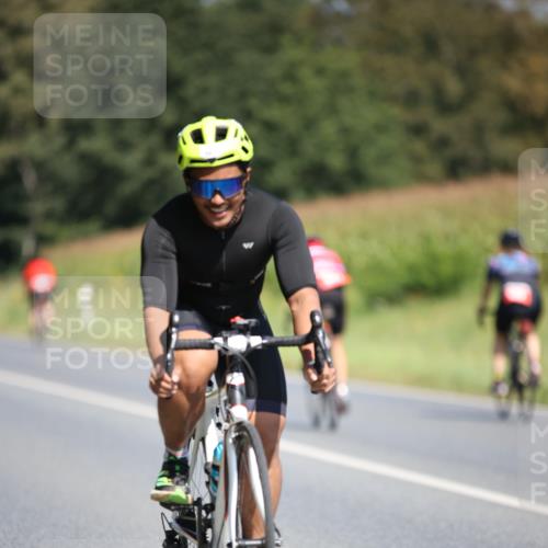 01.09.2024 - 17. Tribühne Triathlon H.Heesch http://msf.ph/oto/6950261 01.09.2024 12:11:07 Radfahren 586, 591, 651, 685 meine-sportfotos.de