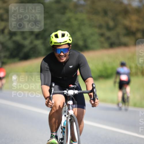 01.09.2024 - 17. Tribühne Triathlon H.Heesch http://msf.ph/oto/6950263 01.09.2024 12:11:07 Radfahren 586, 591, 651, 685 meine-sportfotos.de