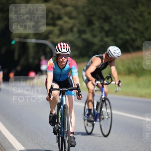 01.09.2024 - 17. Tribühne Triathlon H.Heesch http://msf.ph/oto/6950270 01.09.2024 12:11:14 Radfahren 586, 642, 651, 685 meine-sportfotos.de