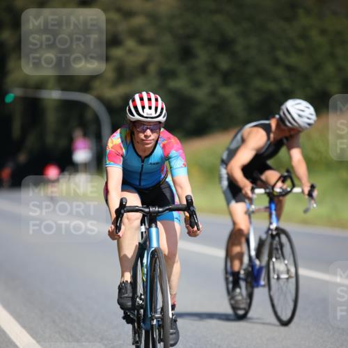 01.09.2024 - 17. Tribühne Triathlon H.Heesch http://msf.ph/oto/6950276 01.09.2024 12:11:14 Radfahren 586, 642, 651, 685 meine-sportfotos.de