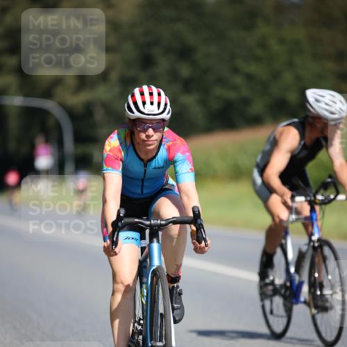 01.09.2024 - 17. Tribühne Triathlon H.Heesch http://msf.ph/oto/6950280 01.09.2024 12:11:15 Radfahren 586, 642, 651, 685 meine-sportfotos.de