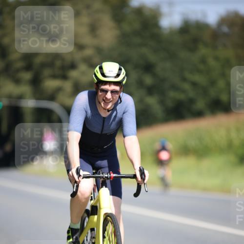 01.09.2024 - 17. Tribühne Triathlon H.Heesch http://msf.ph/oto/6950374 01.09.2024 12:11:41 Radfahren 449 meine-sportfotos.de