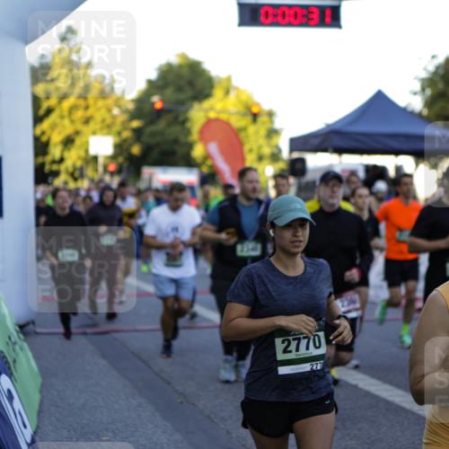 01.09.2024 - BARMER Alsterlauf Kathrin Stürmer Photography http://msf.ph/oto/6969035 01.09.2024 08:58:56 Ziel  meine-sportfotos.de