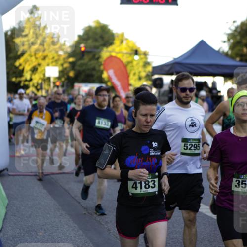 01.09.2024 - BARMER Alsterlauf Kathrin Stürmer Photography http://msf.ph/oto/6969053 01.09.2024 08:59:27 Ziel  meine-sportfotos.de
