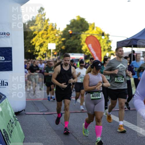 01.09.2024 - BARMER Alsterlauf Kathrin Stürmer Photography http://msf.ph/oto/6969070 01.09.2024 09:01:18 Ziel  meine-sportfotos.de