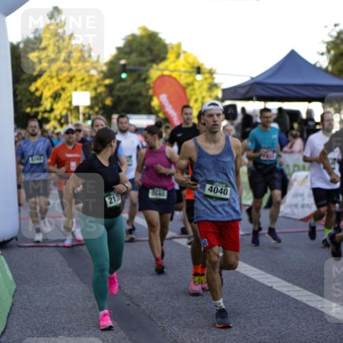 01.09.2024 - BARMER Alsterlauf Kathrin Stürmer Photography http://msf.ph/oto/6969315 01.09.2024 08:59:35 Ziel  meine-sportfotos.de