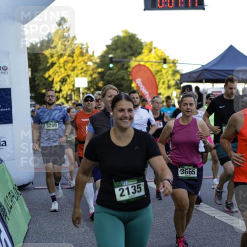 01.09.2024 - BARMER Alsterlauf Kathrin Stürmer Photography http://msf.ph/oto/6969317 01.09.2024 08:59:36 Ziel  meine-sportfotos.de