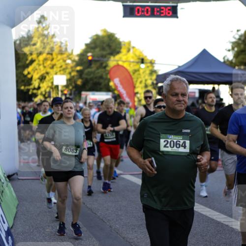 01.09.2024 - BARMER Alsterlauf Kathrin Stürmer Photography http://msf.ph/oto/6969327 01.09.2024 09:00:02 Ziel  meine-sportfotos.de
