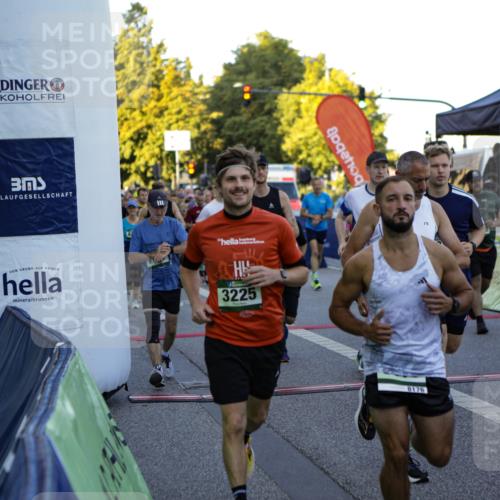 01.09.2024 - BARMER Alsterlauf Kathrin Stürmer Photography http://msf.ph/oto/6969333 01.09.2024 09:00:32 Ziel  meine-sportfotos.de