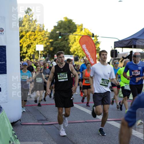 01.09.2024 - BARMER Alsterlauf Kathrin Stürmer Photography http://msf.ph/oto/6969335 01.09.2024 09:00:35 Ziel  meine-sportfotos.de