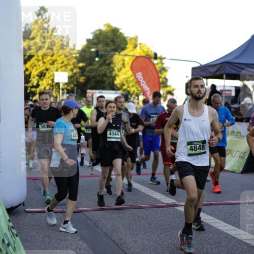 01.09.2024 - BARMER Alsterlauf Kathrin Stürmer Photography http://msf.ph/oto/6969338 01.09.2024 09:00:36 Ziel  meine-sportfotos.de