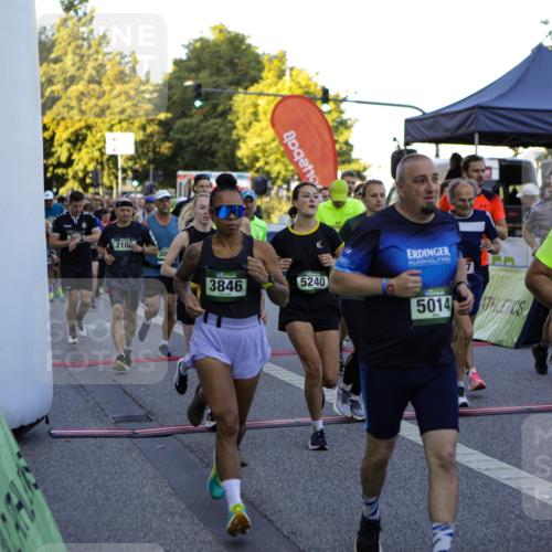 01.09.2024 - BARMER Alsterlauf Kathrin Stürmer Photography http://msf.ph/oto/6969340 01.09.2024 09:00:41 Ziel  meine-sportfotos.de